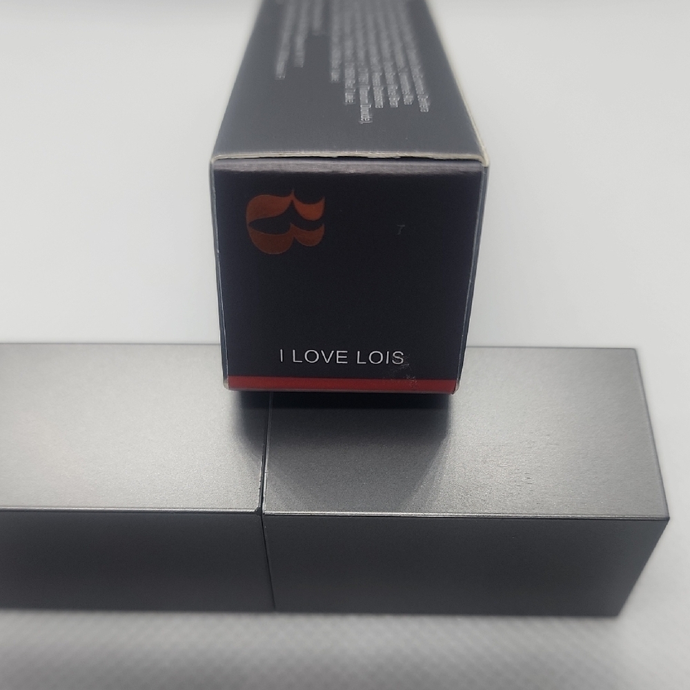 Lisa Rinna Collection Deep Burgundy Lipstick - Picture 2 of 2